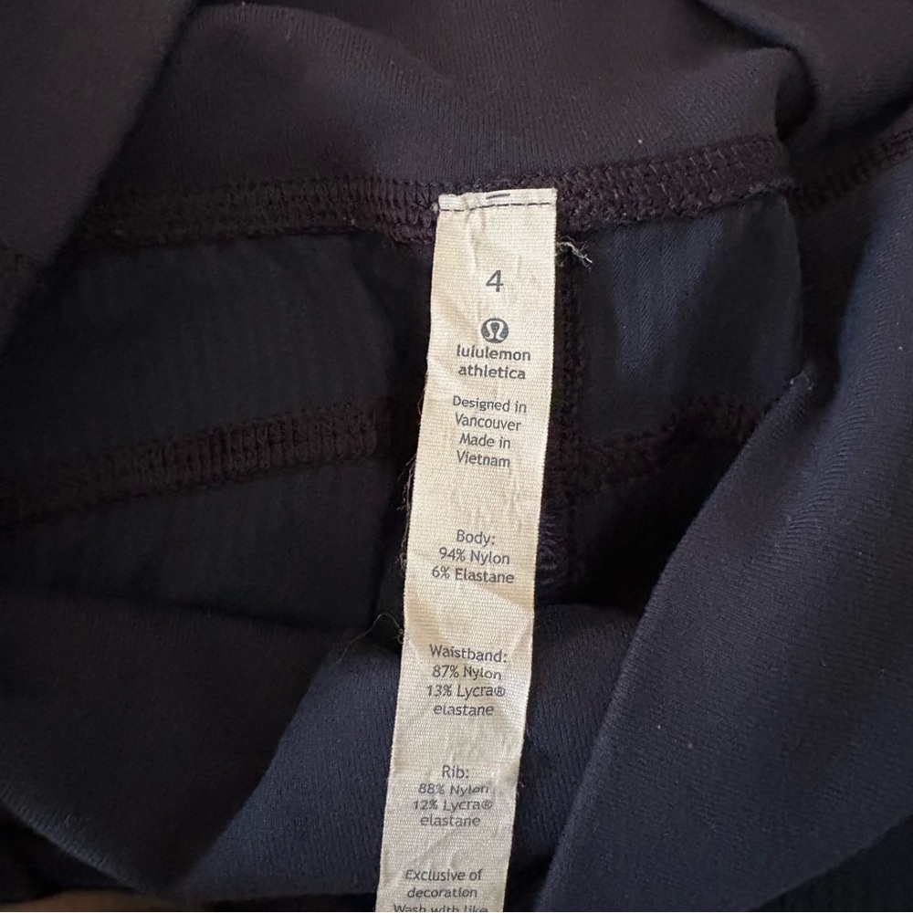 Lululemon Crops - Picture 6 of 6